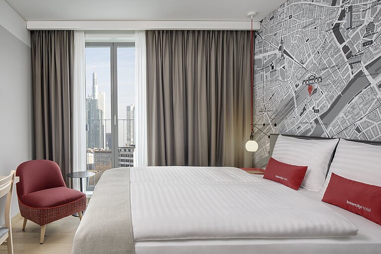 IntercityHotel_Frank_BHF_Süd_Zimmer.jpg  